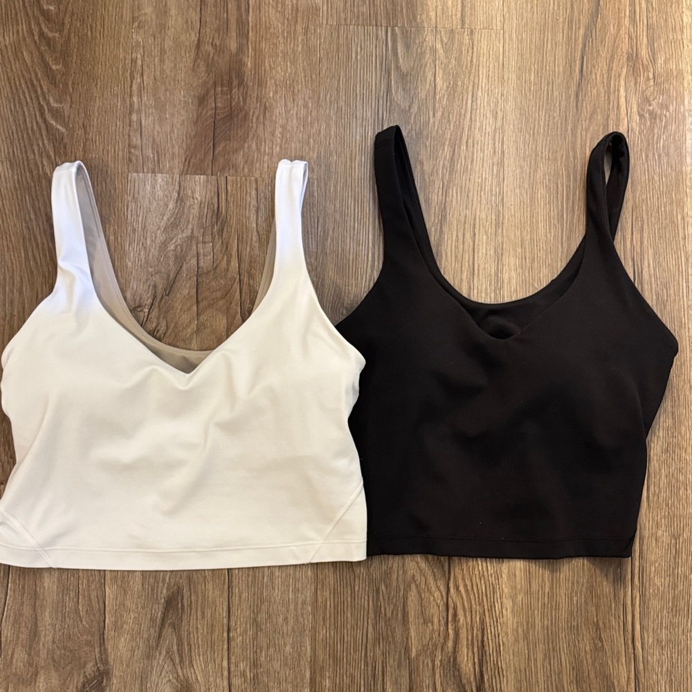 Women's Lululemon Black and White V-Neck Crop Tops
